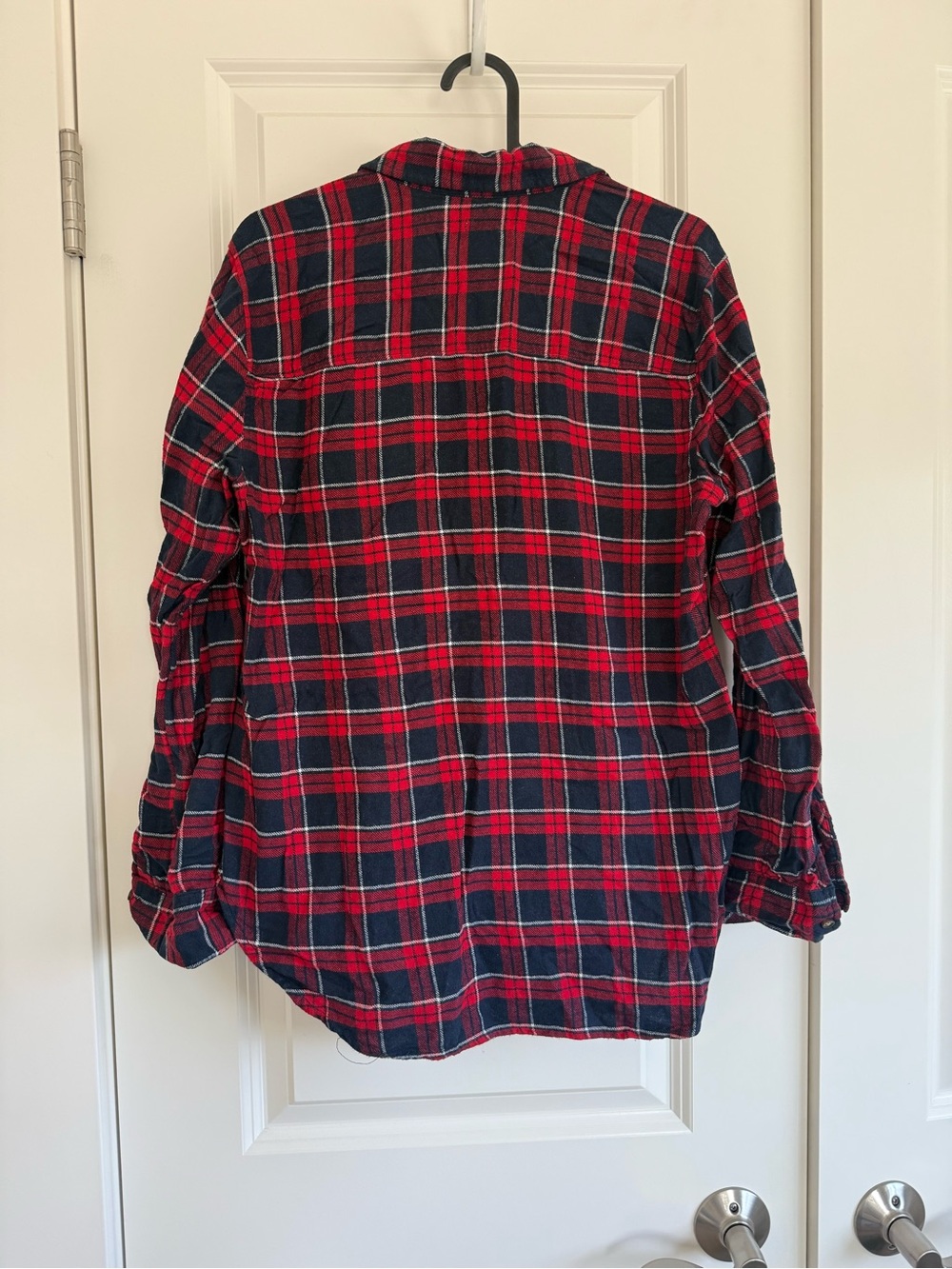 Hollister Red and Navy Plaid Button-Down Shirt - Picture 4 of 4